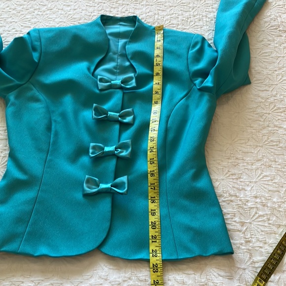 🦩Vintage 🦩teal chiffon key hole necklined jacket & pencil skirt. 😱So fabulous - Picture 15 of 16